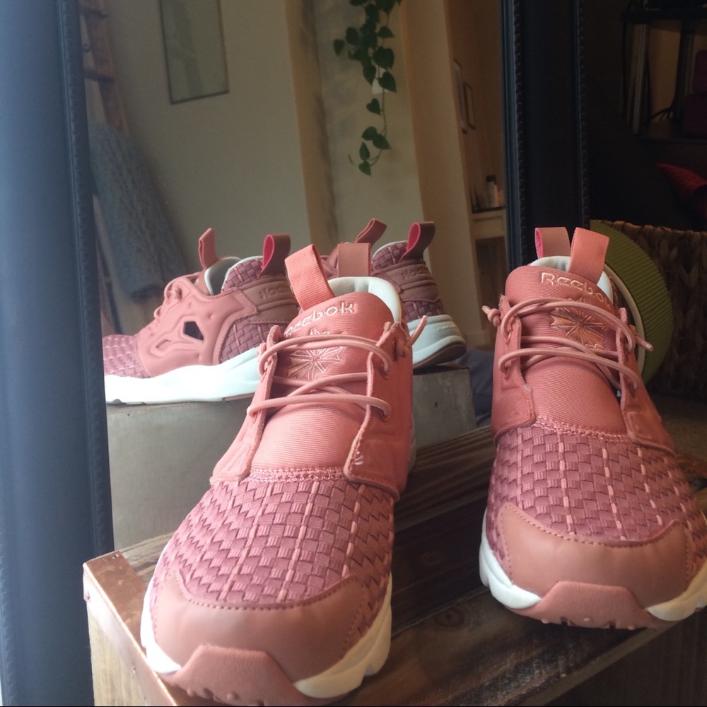 Reebok Slip on Athletic shoe